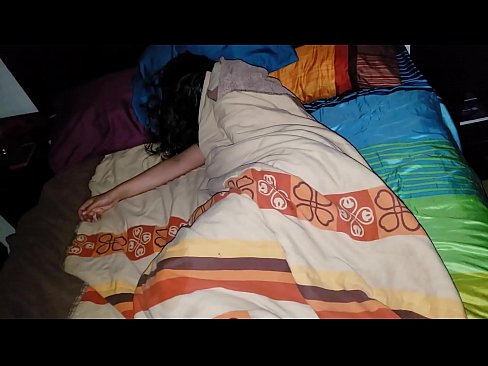 ❤️ ناتنی در حالی که نامادری جوانش را می خوابد سرزنش می کند. ❤️  شلخته در ما fa.fulldesisex.ru ❌
